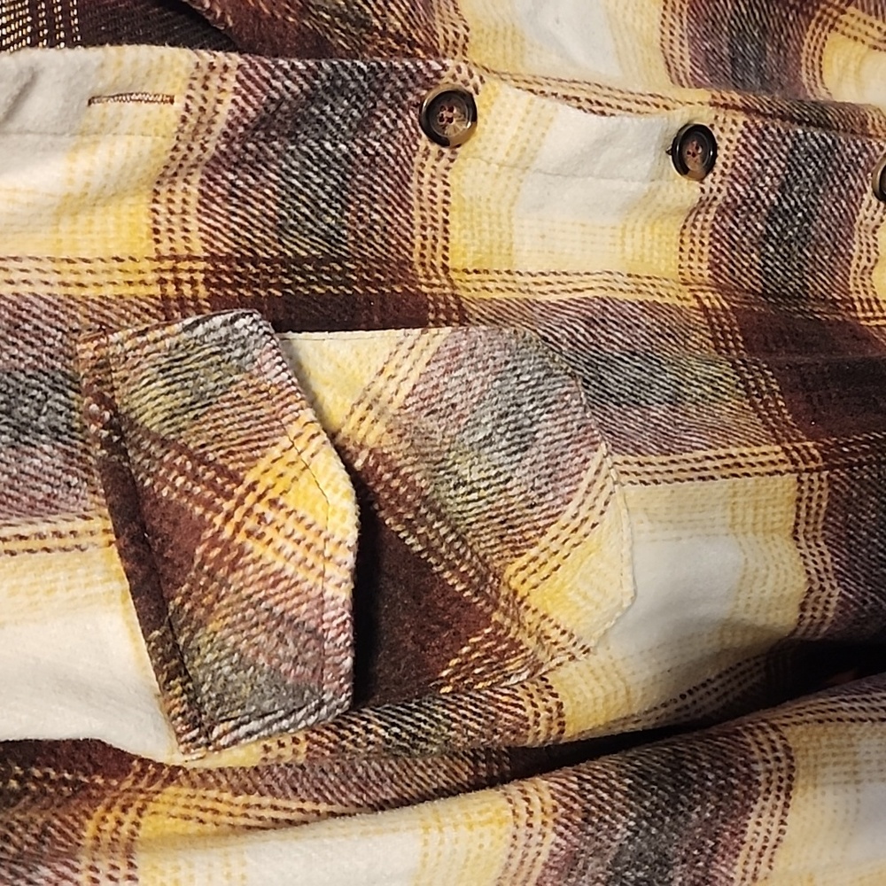 Women"s Shacket - Picture 3 of 5